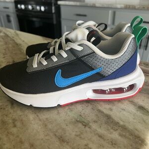 Boys Nike Air Max INTRLK 75 Shoes